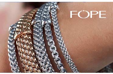 Fope Flexit Goldschmuck Gold Armschmuck von Fope. Die Flexittechnologie macht das Armband und Ringe so elastisch das es keinen Verschluss benötigt.